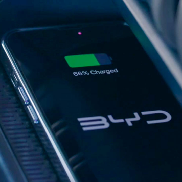 BYD atto 3 mobile phone wireless charging